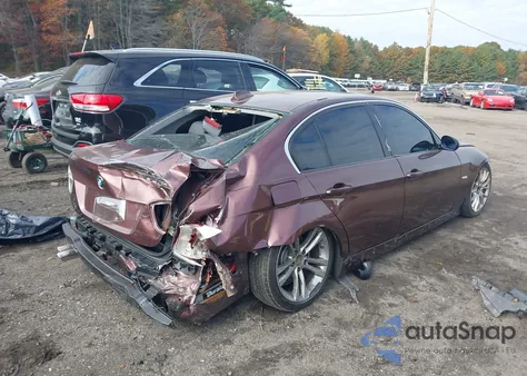 2006 BMW 325 Xi z USA, uszkodzony, nr VIN WBAVD13566KV12363